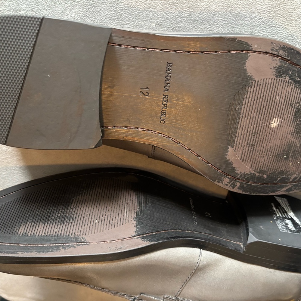 Banana Republic Men's Gray Leather Loafers 12M - Picture 7 of 7